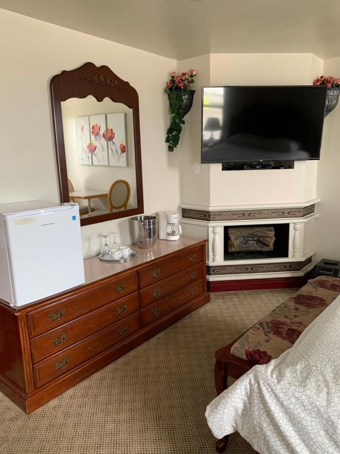 Lakeview Hotel 3*